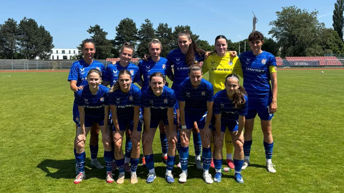 Treće mjesto seniorki ŽNK Dinamo Zagreb na kraju sezone u Magenta ligi