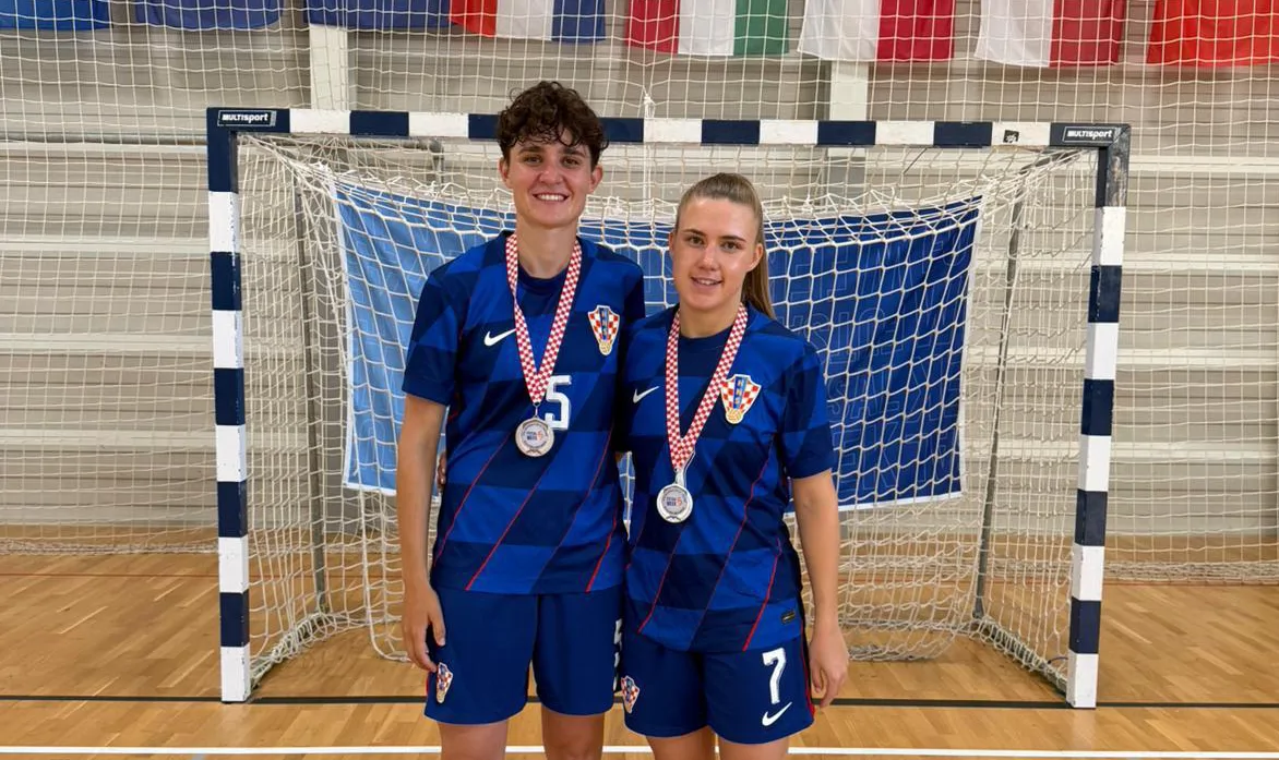 Zdunić, Petarić i Kopić zajedno s hrvatskom ženskom seniorskom futsalskom reprezentacijom osvojile drugo mjesto na Futsal Weeku